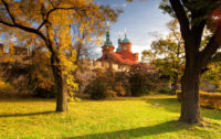 herbstlicher Petrin Park in Prag zur besten Reisezeit